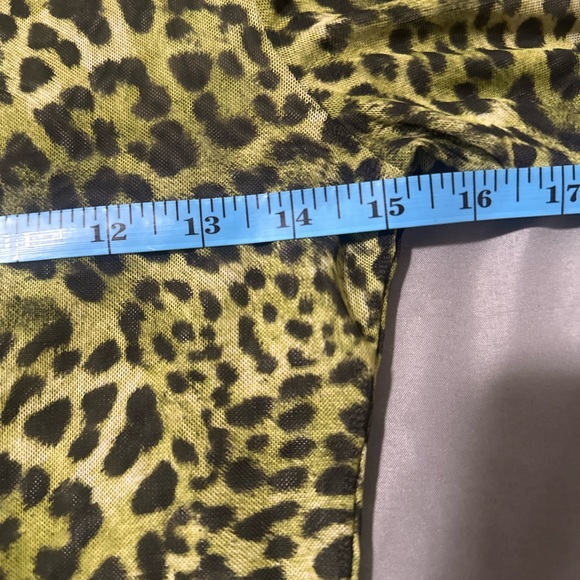 ❤️ $10 Flash Sale Long Sleeve Mesh Cropped Top Bundle - Picture 10 of 12